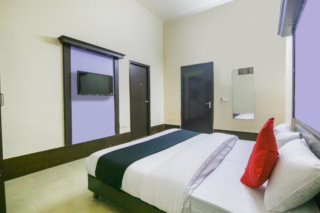 Capital O 68148 Hotel Shree Jee Palace Ghaziabad Zewnętrze zdjęcie
