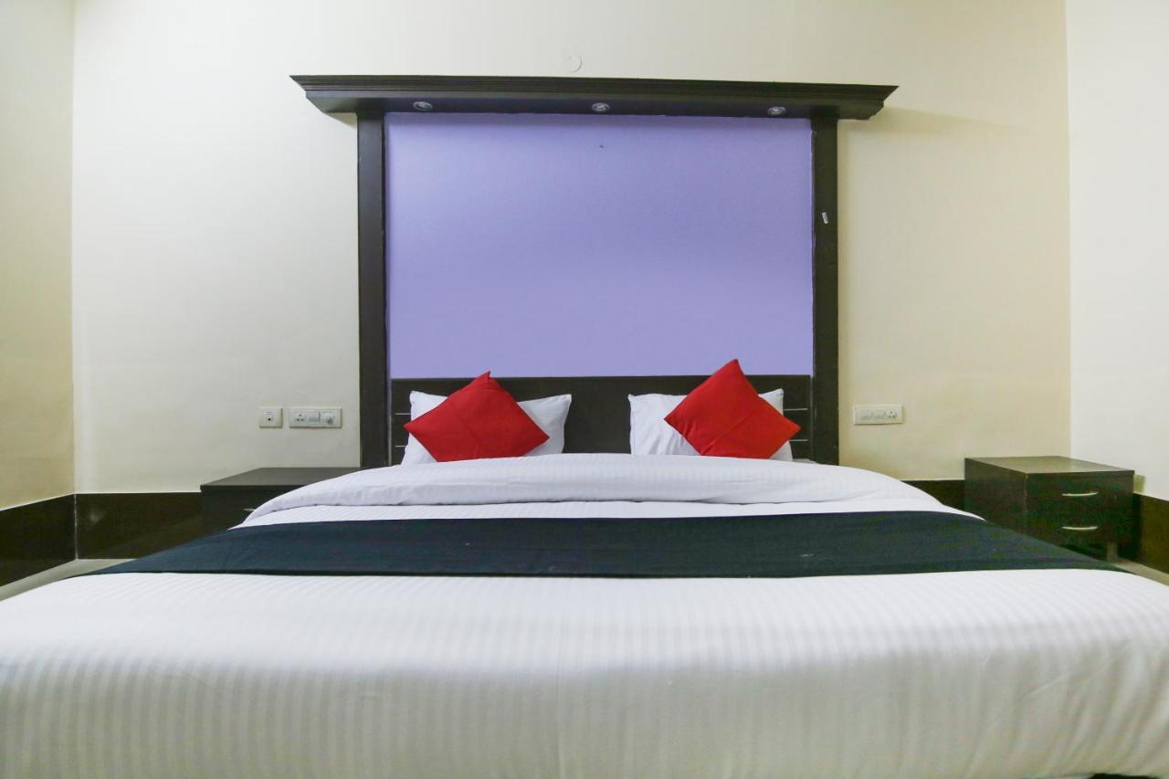 Capital O 68148 Hotel Shree Jee Palace Ghaziabad Zewnętrze zdjęcie