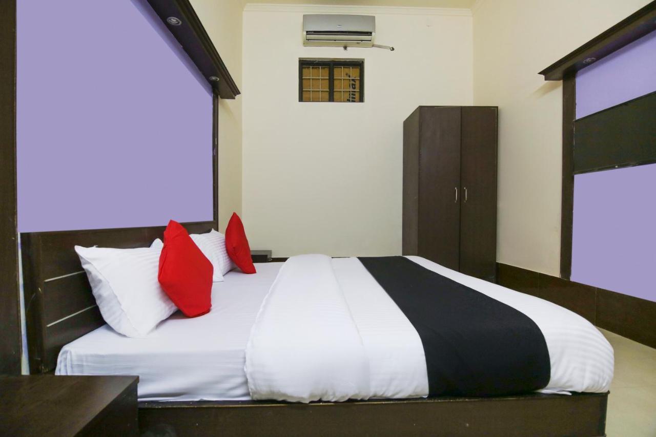 Capital O 68148 Hotel Shree Jee Palace Ghaziabad Zewnętrze zdjęcie